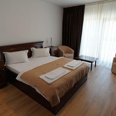 Conacul Lacurilor Hotel Baile Herculane Luaran gambar