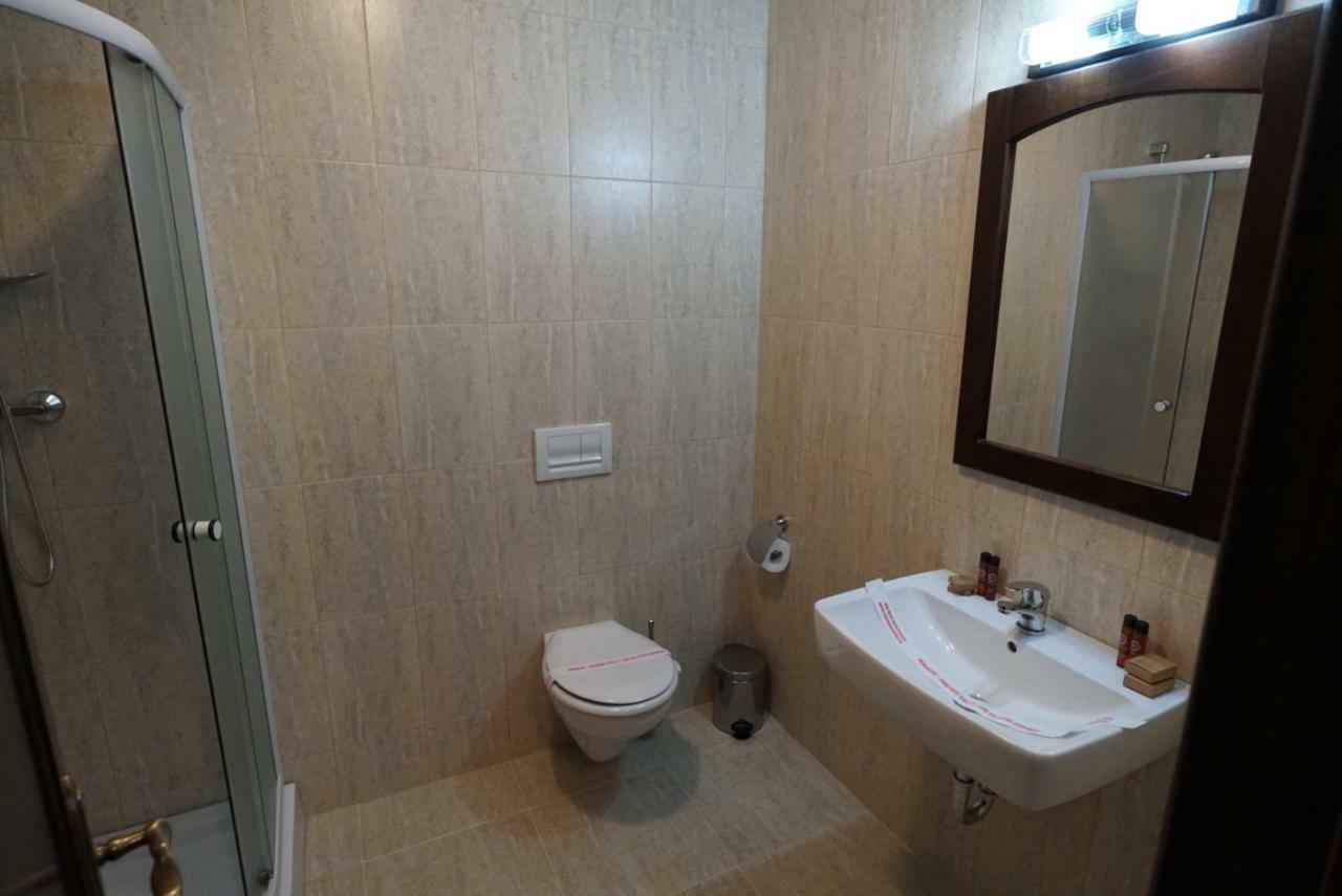 Conacul Lacurilor Hotel Baile Herculane Luaran gambar