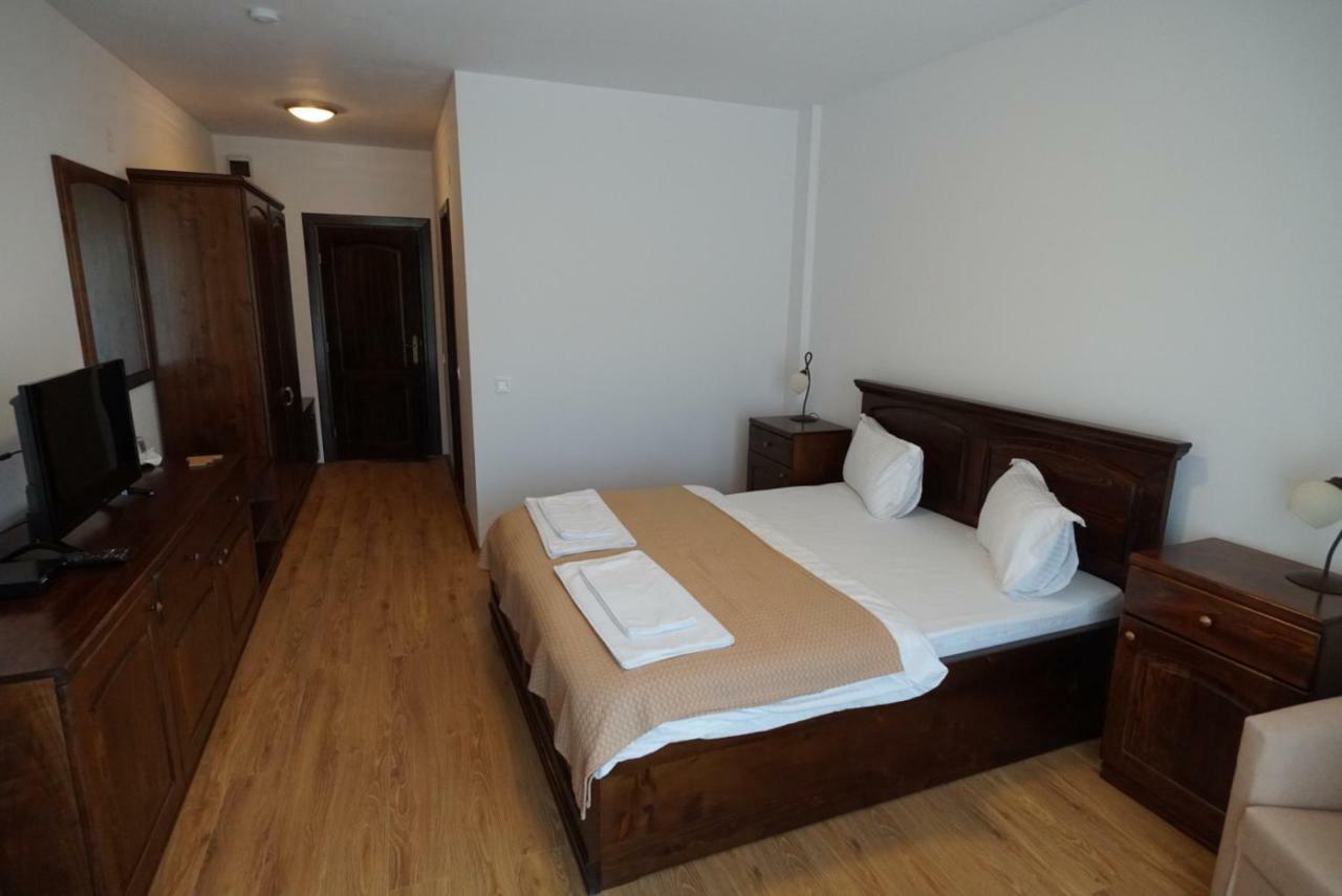 Conacul Lacurilor Hotel Baile Herculane Luaran gambar