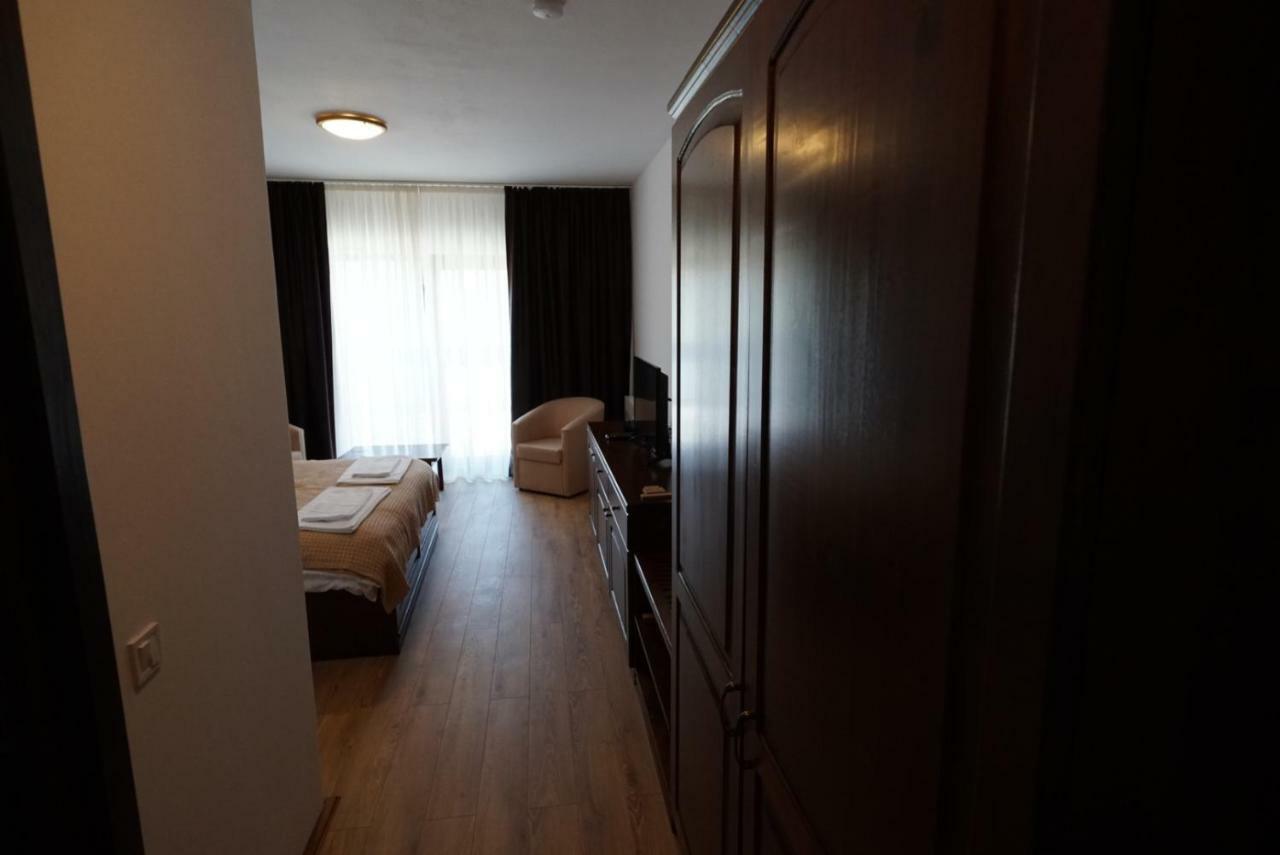 Conacul Lacurilor Hotel Baile Herculane Luaran gambar