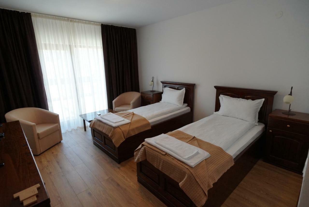 Conacul Lacurilor Hotel Baile Herculane Luaran gambar